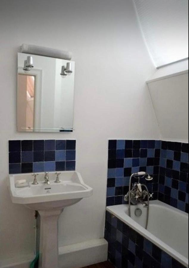 Appartement Le jacuzzi de Marie ll à Tourcoing Extérieur photo